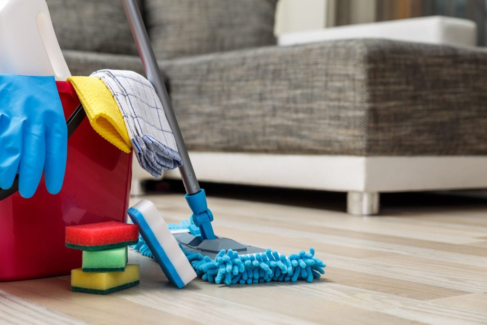 Bedroom cleaning before inspection